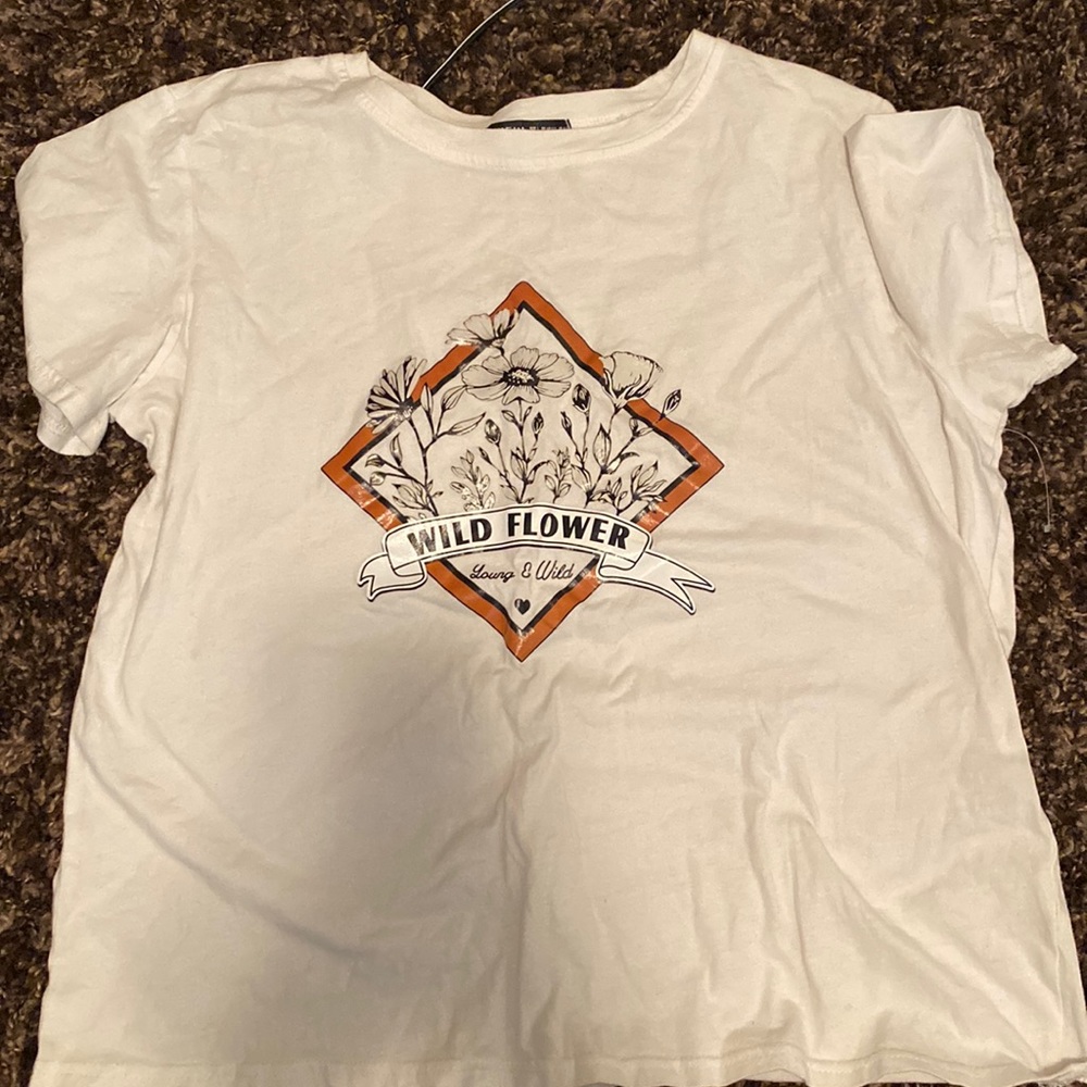brand new floral tee